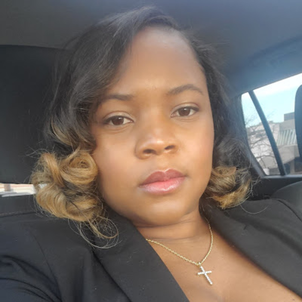 Meet your Posher, Kurlene